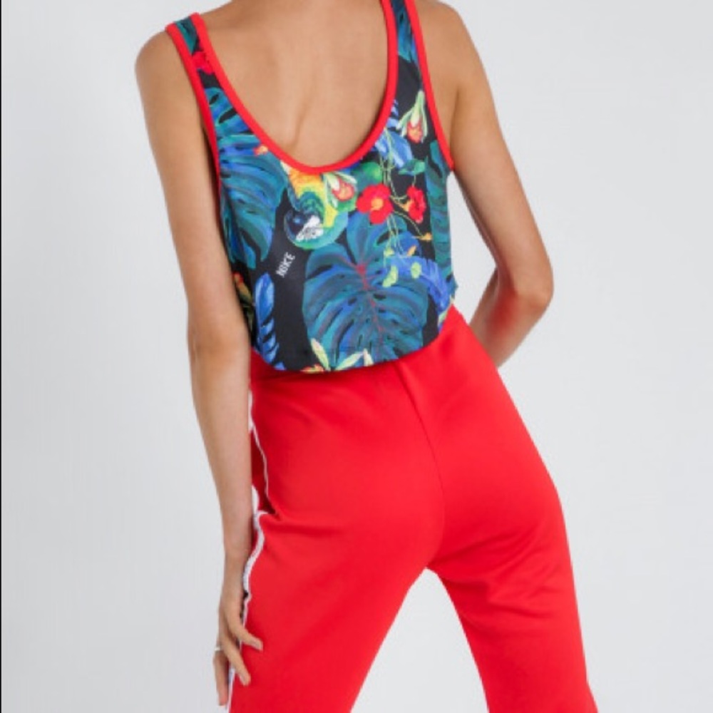 SOLD!! 😁 Nike ultra femme tropical theme track pants! Size Large - Picture 1 of 14